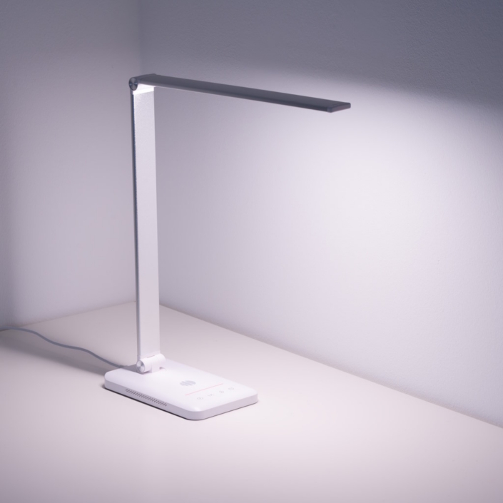 Spectra-Desk-Lamp-01-Focus-Light-1024x1024