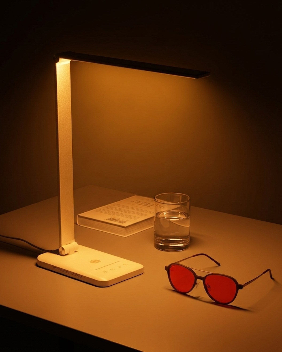 TANKUP-Desk-Lamp-combo-with-L.A.-red-filterglasses 1200x1500